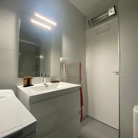 2 Pers A Balaruc-les-bains, Animaux Ok, Climatise - Fr-1-503-186 شقة بالاروك ليه بان